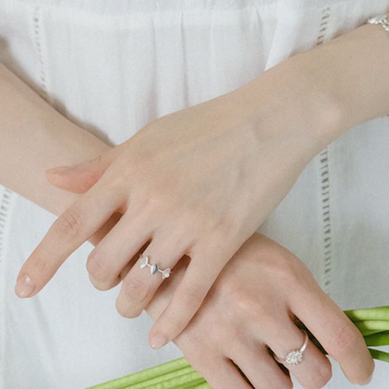 Pinaf Pearl Leafs Ring