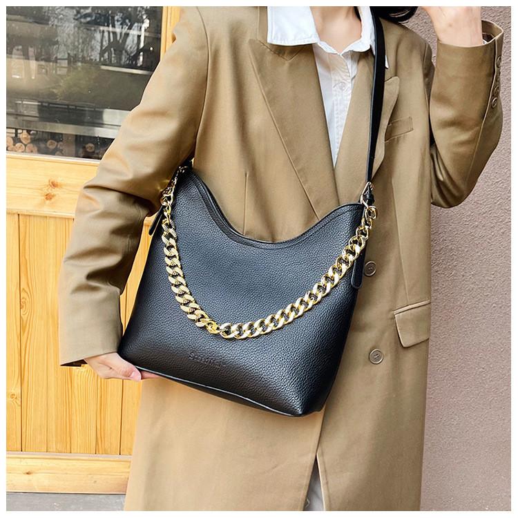 Casual Pu Mini Shoulder Bag For Women With Gold Chain Decoration For Daily Outings