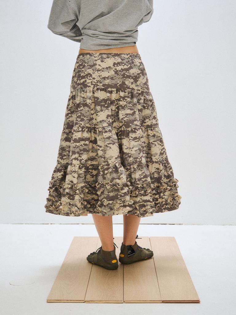 Peullijeupeulojegteu Middle Frill Skirt, Digital Camo