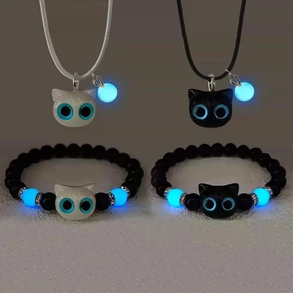 Creatieve Leuke Stereo Lichtgevende Zwart Wit Katje Hanger Ketting Armband Sets voor Vrouwen Koppel Sieraden Sets Accessoire Cadeau