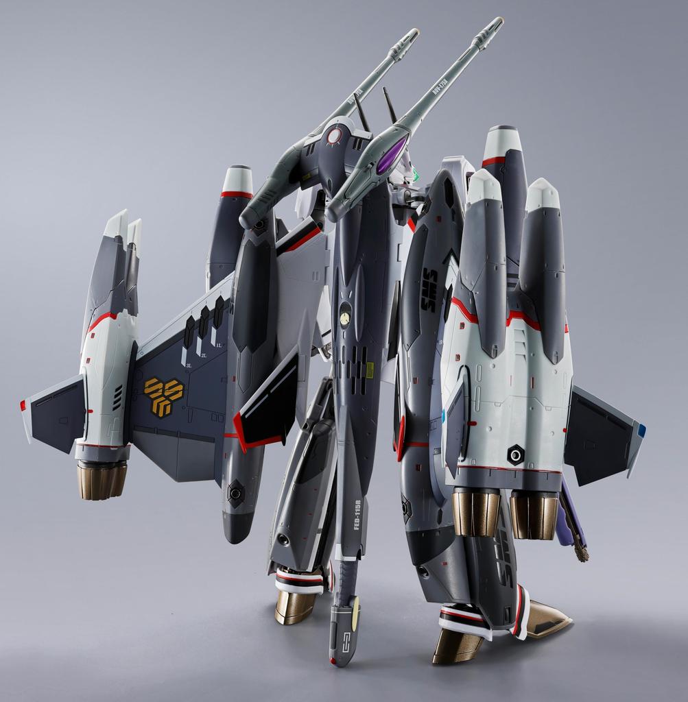 Macross F Tornado Messiah Valkyrie Alto Saotome Use DX Chogokin Action Figure BANDAI