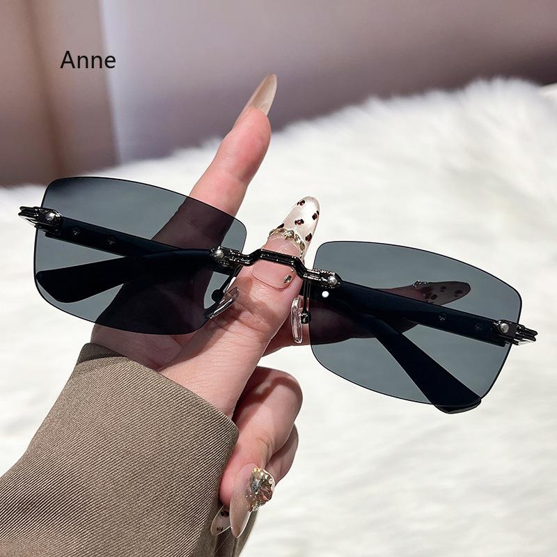 Rectangle Rimless Sunglasses For Women Designer Fashion Wooden Square Sun Glasses Trendy Outdoor Travel Summer Accessory Eyewear