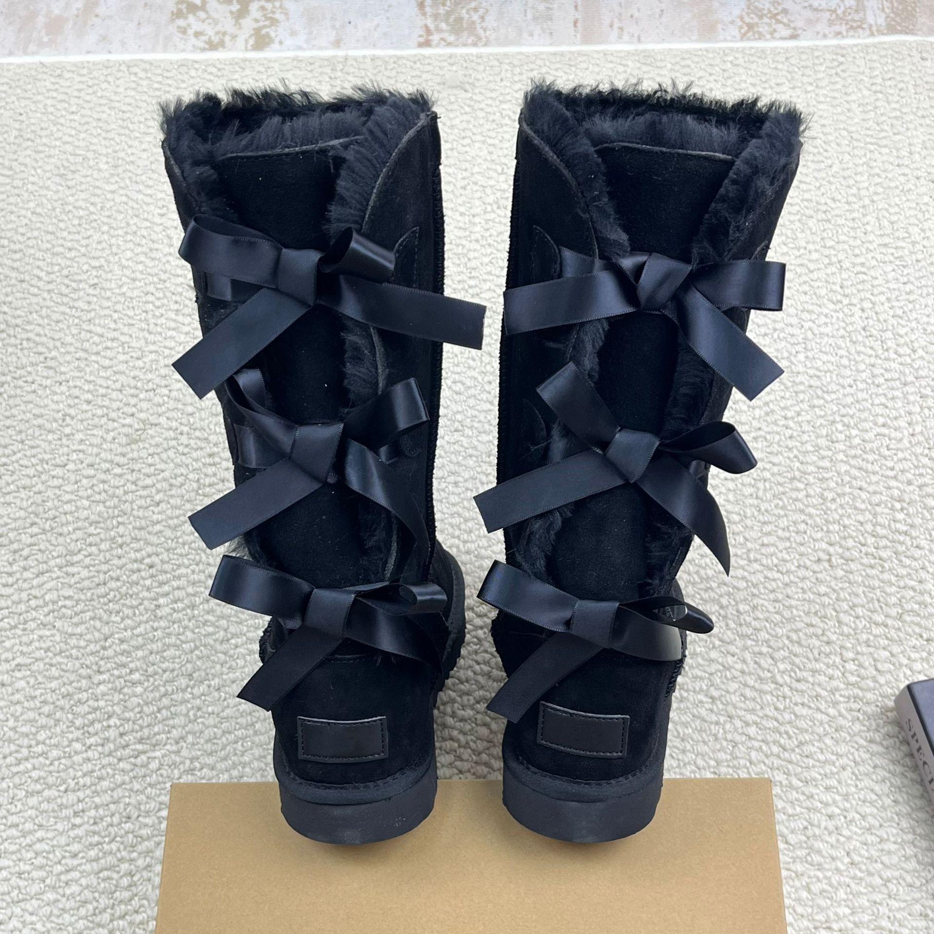 

Large size bow tall snow boots, genuine leather tall snow boots, velvet and thick ribbon, winter women 44 чорний