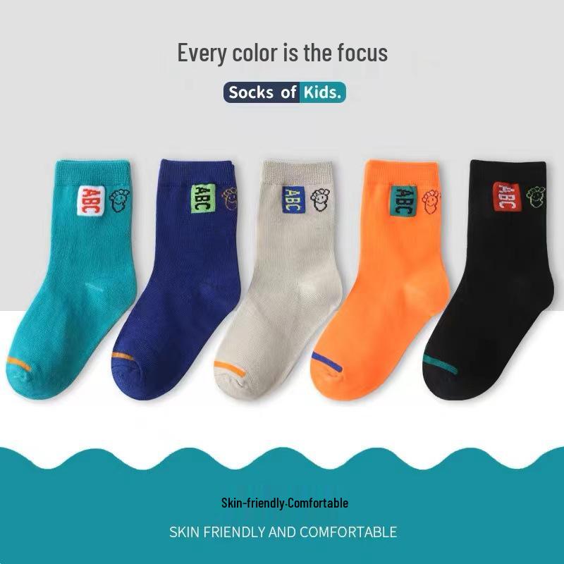 Children's Cartoon Mid-Calf Socks - Multiple Styles, For Boys, Girls, and Babies, Perfect for Autumn/Winter Sports and Students