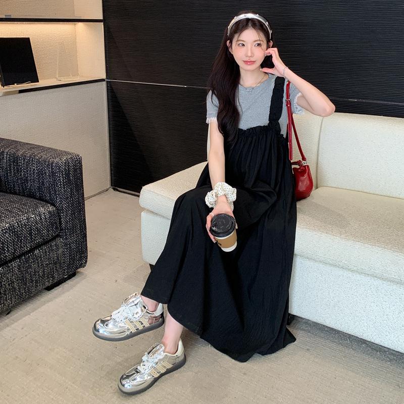 Summer 2026 Maternity Elastic Pleated Strap Dress & Lace Patchwork T-shirt Set
