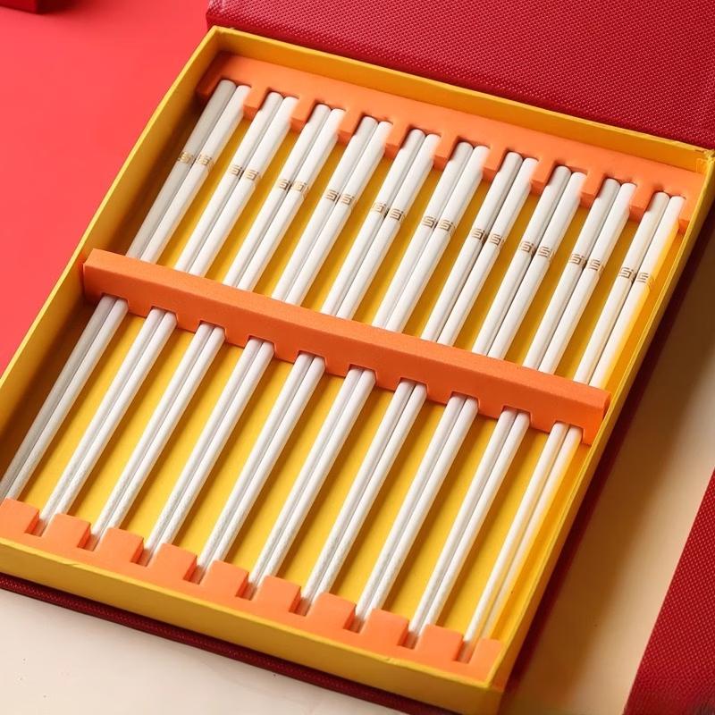 Ru Han Simple Gold Bone China Chopsticks Set