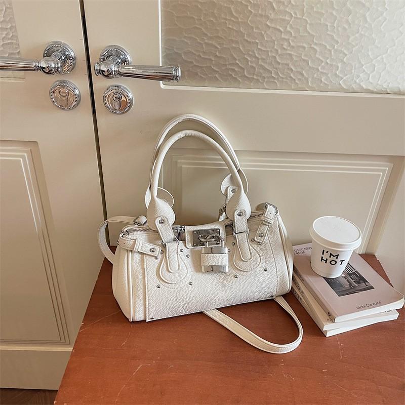 High-end Light Luxury Portable Boston Bag Hot Girl Rivet French Stick Retro Pillow