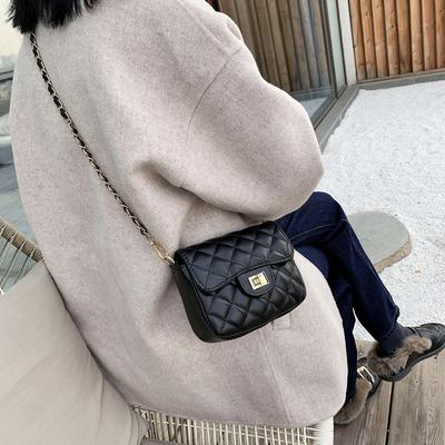 Internet Celebrity Small Bag Women 2025 Popular New Trendy Korean Version Shoulder Versatile Messenger Ins Fashion Diamond Chain Bag