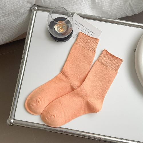 Simple Colored Women Socks Casual Breathable Ladies Korean Socks Plain Soft Daily Female Crew Socks Trendy Solid Color 2026 New