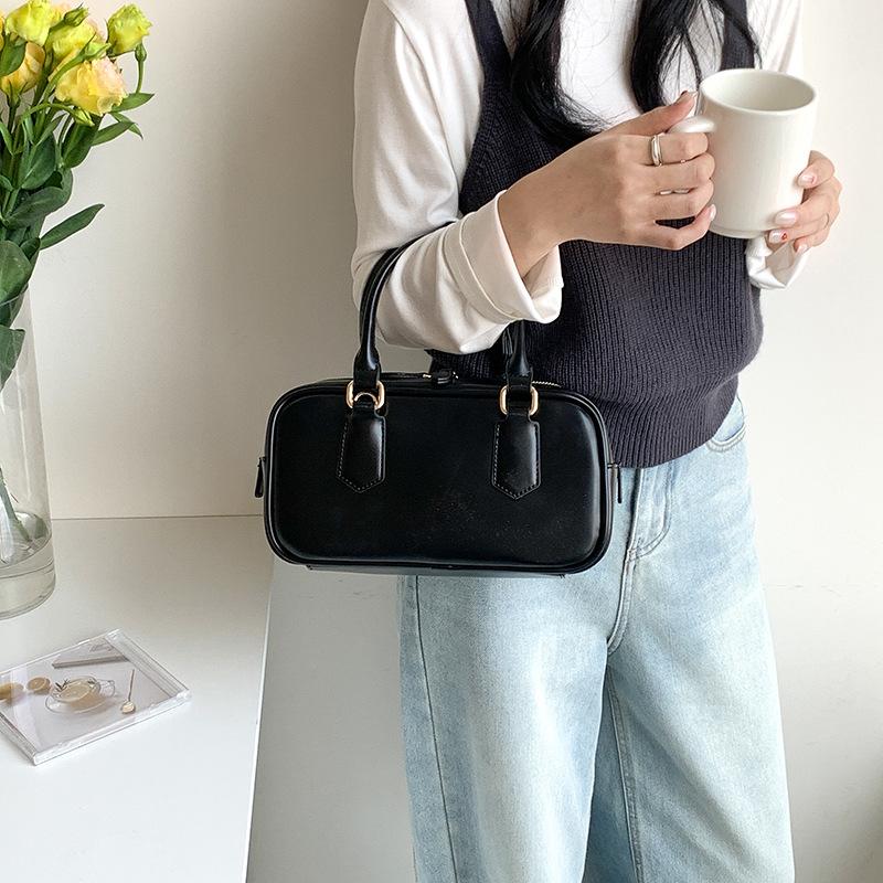 Neue Koreanische Stil Nischen Vielseitige Retro Boston Tasche mit Hochwertigem Pendler Temperament und Lässiger Umhängetasche