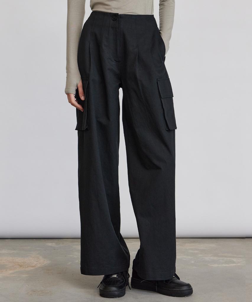 ITOV SEOUL Cotton Tuck Cargo Pants Ch