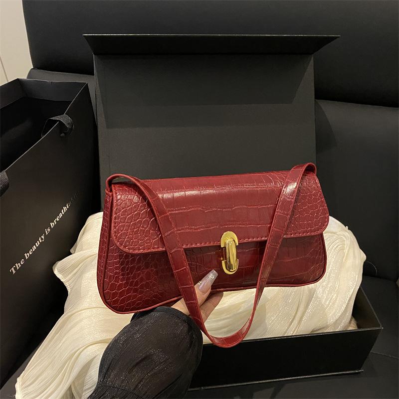 

High-value simple underarm women s bag autumn new shoulder bag fashionable retro underarm handbag красный