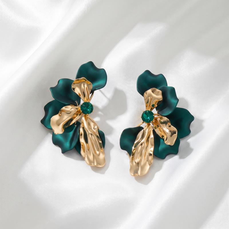 Hot-selling Flower Elements In Europe and America, Colored Petals, Metal, Gold Earrings, Stud Earrings, Exaggerated Fashion Earrings