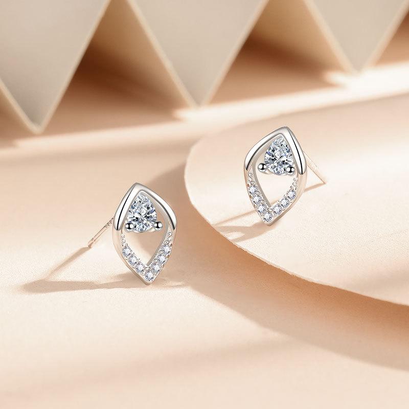 Water Drop Stud Earrings Women's Autumn Light Luxury Rhombus Earrings Niche Ins Trendy New Earrings