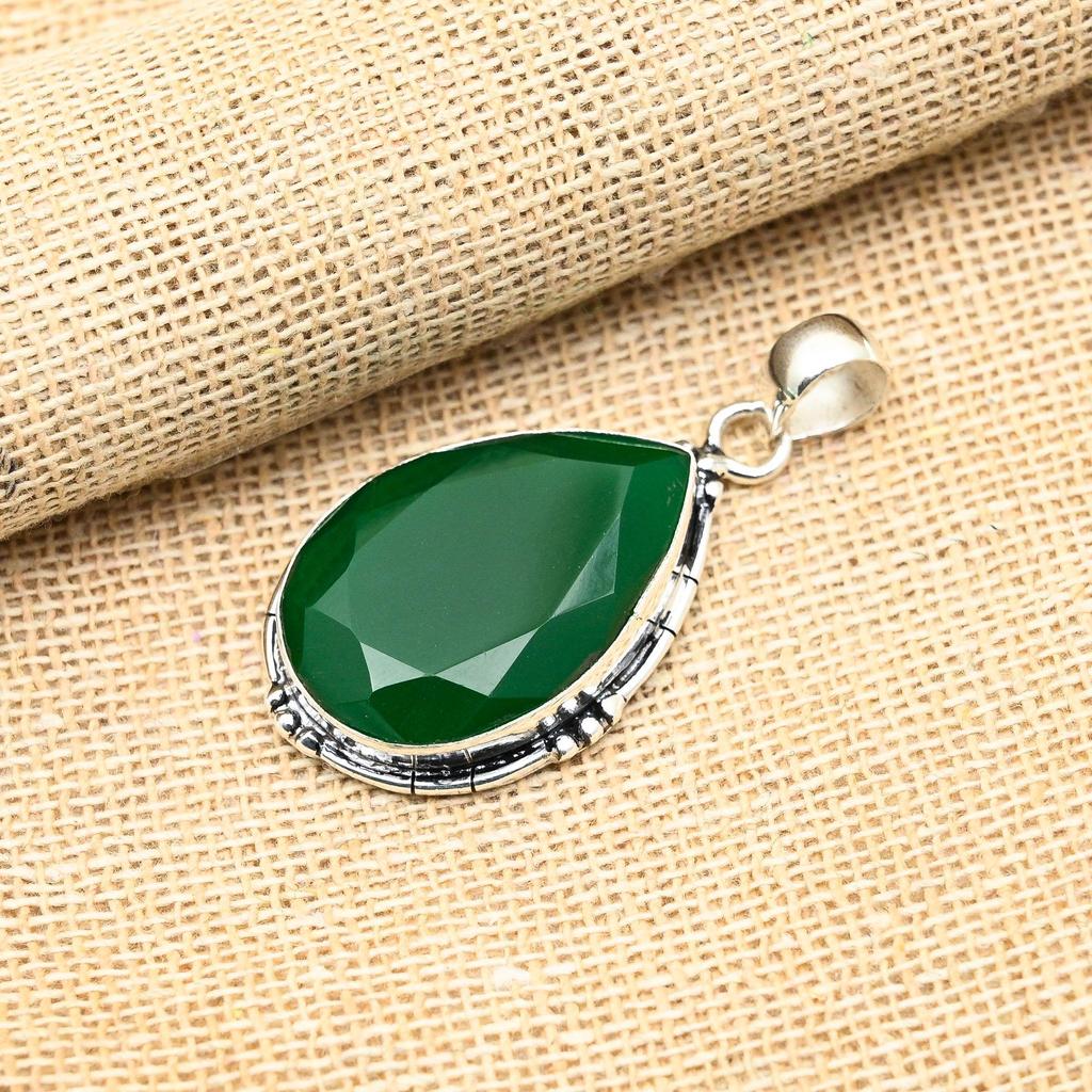 Green Onyx Gemstone 925 Sterling Silver Lovely Handmade Jewelry Pendant For Women