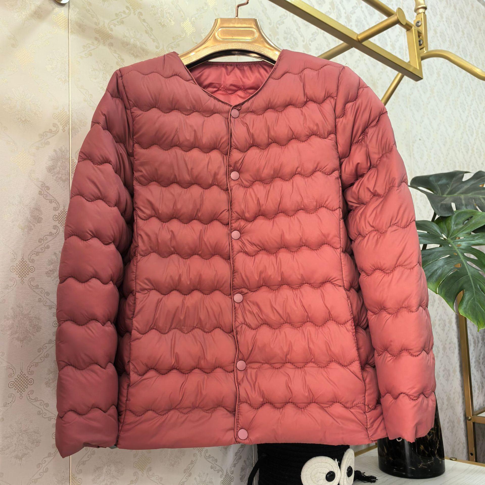 

Женский пуховик-трансформер с V-образным вырезом, волнообразным узором, осенне-зимняя верхняя одежда, 50-стандартный пух 4XL 155-165 ярко-розовый