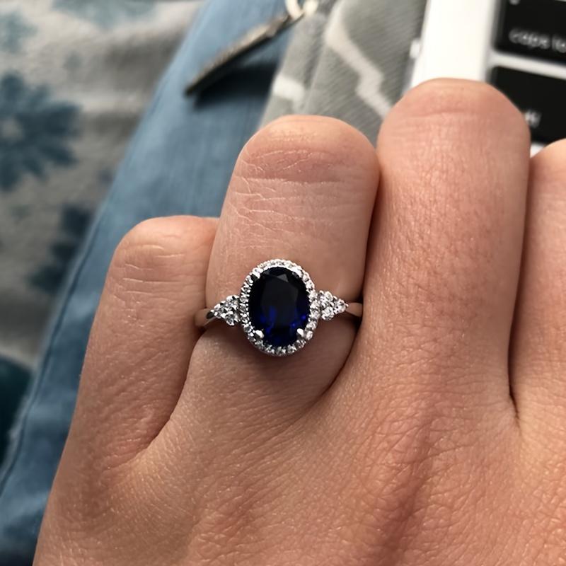 Exquisite Blue Oval Ring, a Symbol of Eternal Love, a Promise Ring, Elegant Jewelry for Girls' Parties, Birthday Gift
