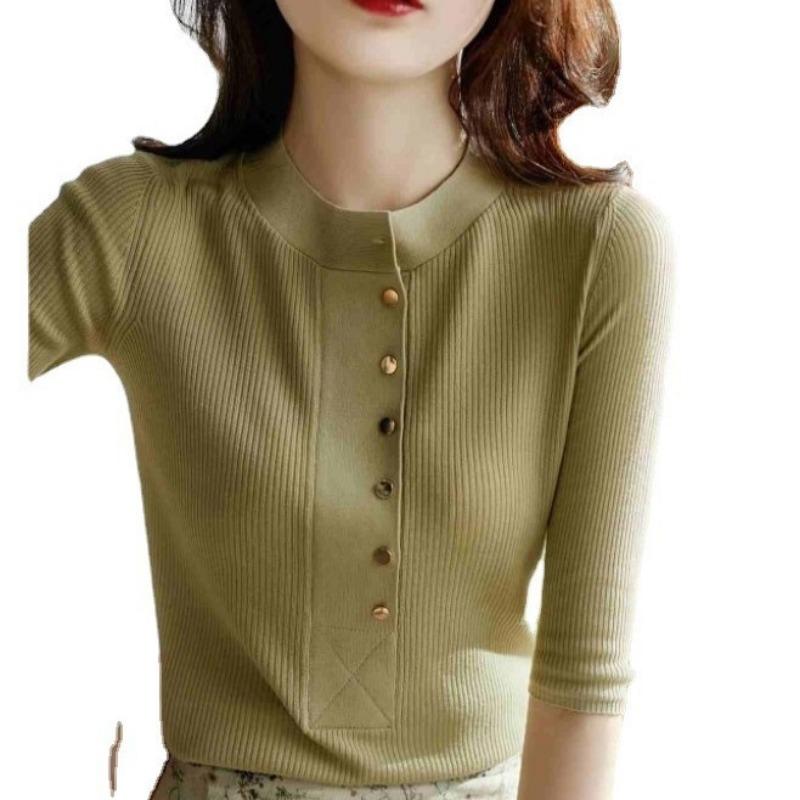 Knitted sweater women's new spring and autumn thin age-reducing bottoming shirt temperament crew neck top