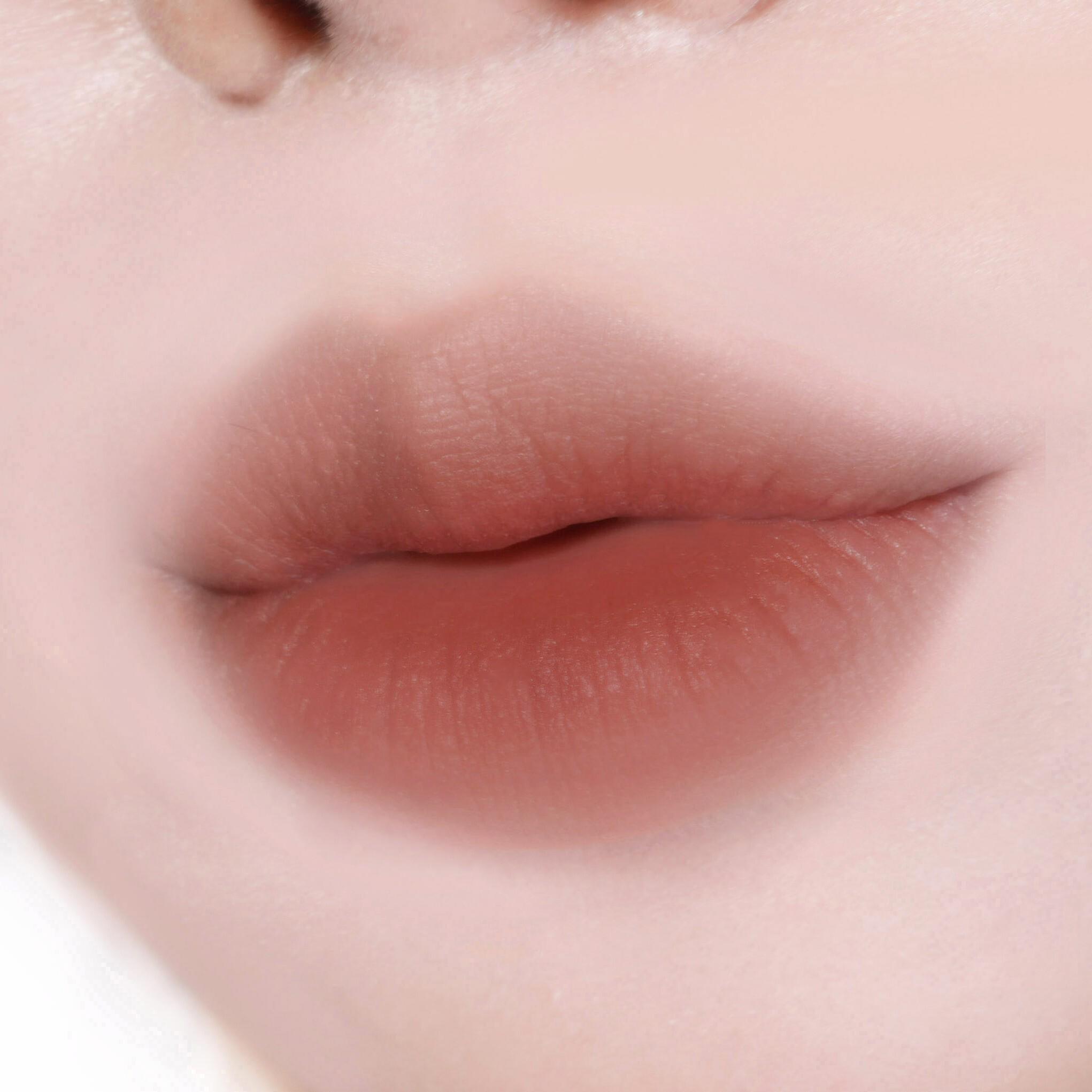 

Kiss Me Стик для эффекта вуали для глаз (6 цветов) No. 4 Faith