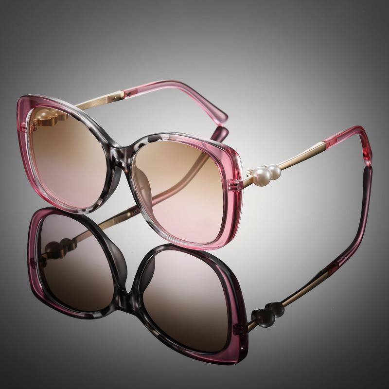 European Oversized Cat Eye Sunglasses with Pearl Accents for Women - M6266