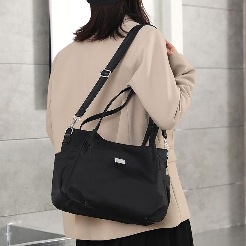 Fashionable Nylon Oxford Cloth Single Shoulder Crossbody Bag, Casual and Versatile, Lightweight Tote, Large Capacity Women's Bag