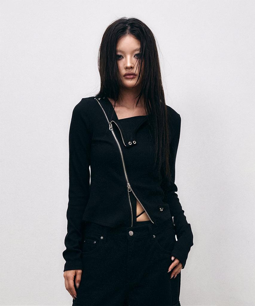 SCHISM INDUCING Diagonal Zip Up Top Black