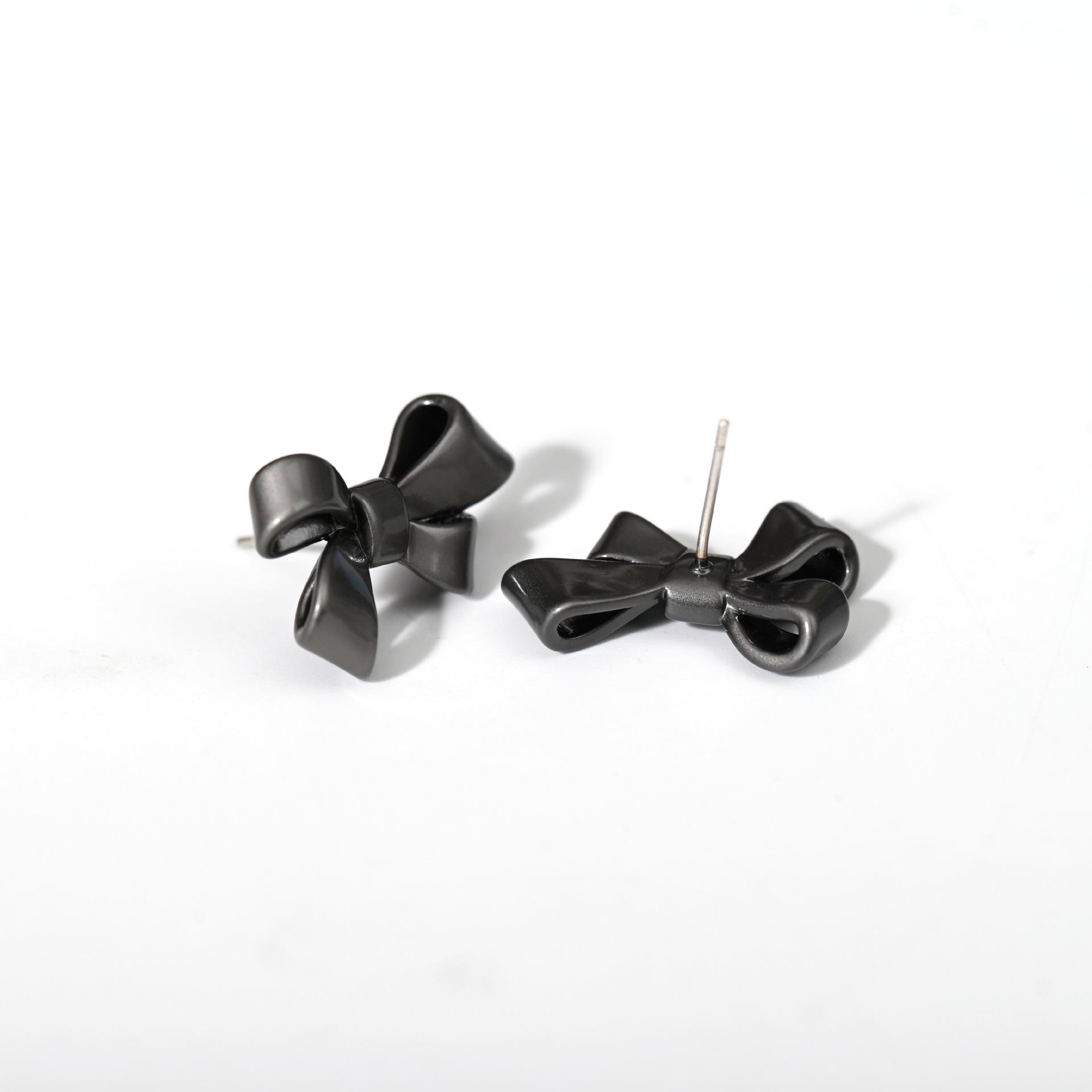 

French minimalist bow earrings 2025 new style - compact design, elegant and versatile for daily wear.