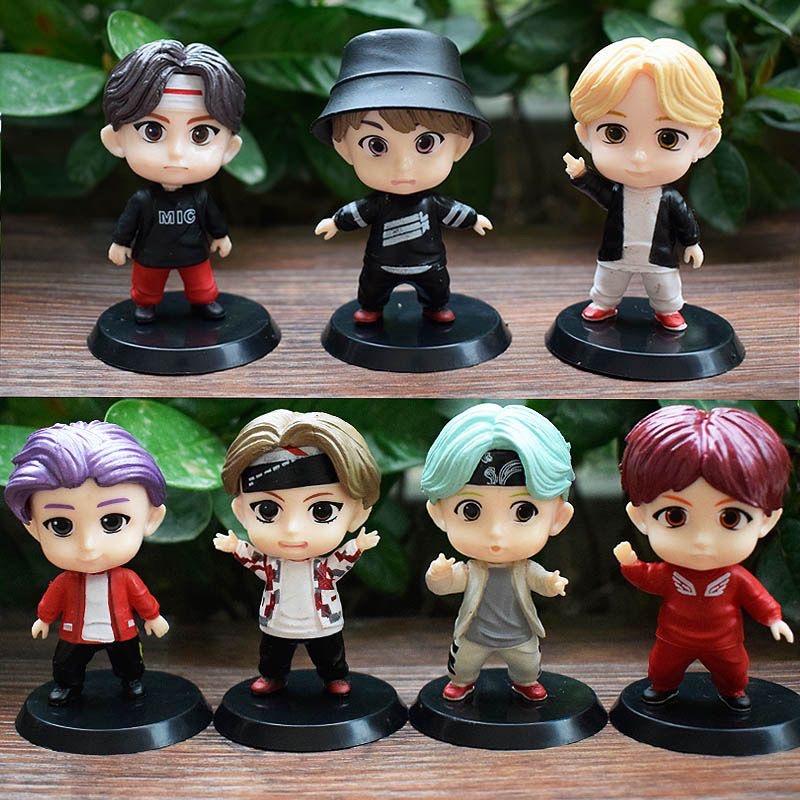 7 sztuk Toppery na tort BTS Zestaw postaci Figurki Akcji Zabawki, Mini Figurki Lalki BTS Akcesoria na Imprezę Urodzinową Samochód Biurko Dekoracje Urodzinowe BTS