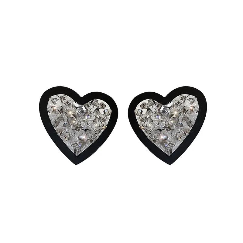 Vintage Hyperbole Irregular Glass Black Heart-shaped Stud Earrings For Woman Luxury Party Unusual Earrings Fashion Gift