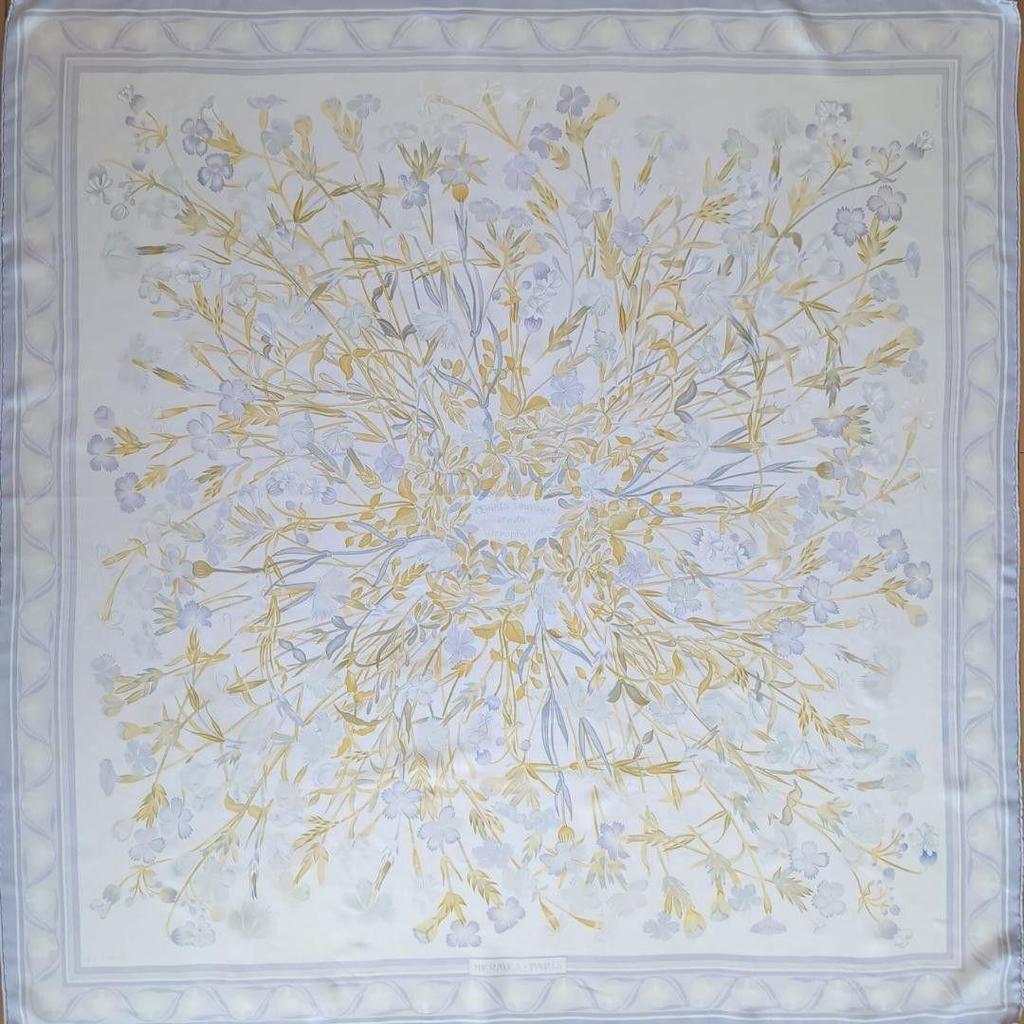 Used Hermes Carre 90 Wild Carnations Scarf Light Purple 78C