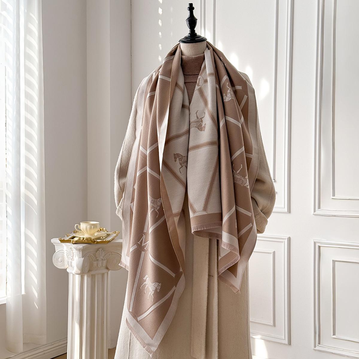

Elegant Geometric Print Faux Pashmina Shawl - Soft Warm Fringed, Ideal For Autumn & Winter Outdoor