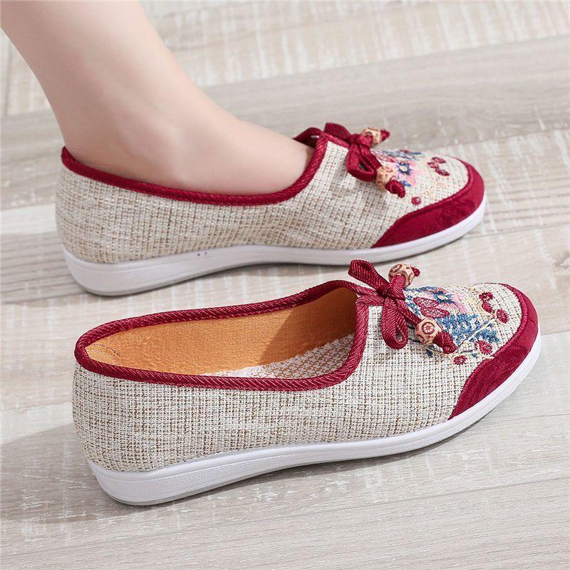 Embroidered Cloth Shoes Women's Flat Shoes Hollow and Breathable Sliding In Type Simple Casual Retro Ethnic Style Spring and Summer