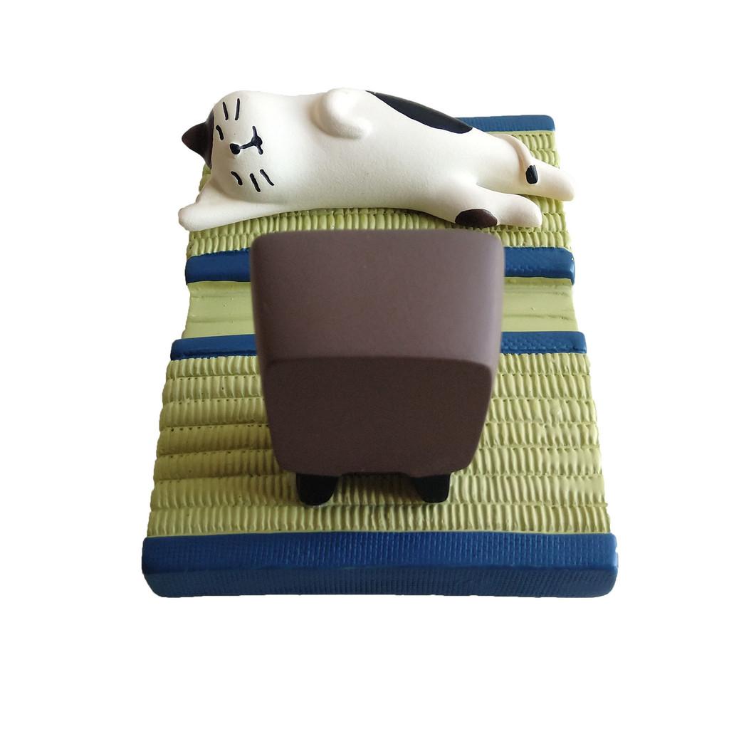 Tamamitsu Cat Resin Phone Stand With Artistic Design For Gift And Decor
