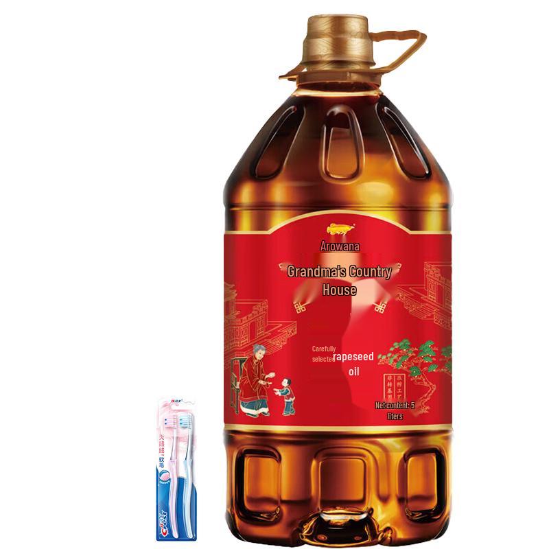 Набор из двух зубных щеток Crest Velvet Gum Care и канистра рапсового масла Arowana 5 л