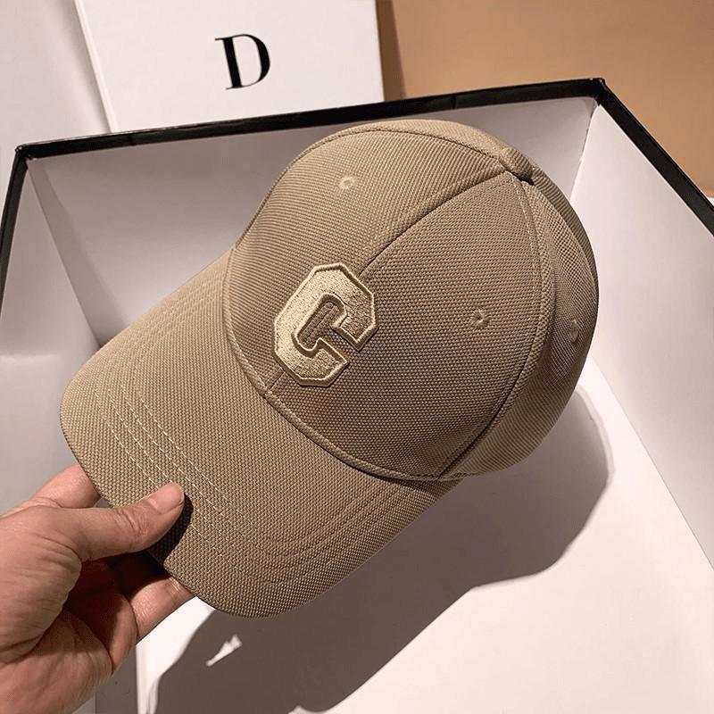 Women's & Men's Large Brim Duckbill Baseball Cap - Korean Letter 'R' Design, 2024 Spring/Autumn Fashion, Slimming and Small Face Effect.