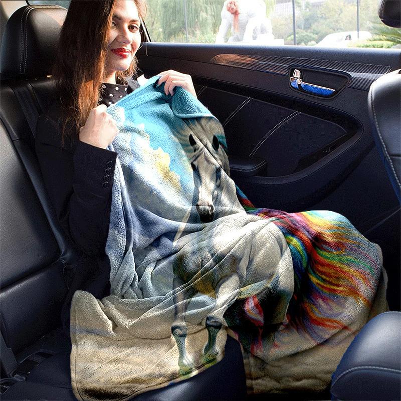 1pc White Horse Printing Lightweight Flannel Blanket, Comfortable and Warm Blanket, for Camping Sofa Bed and Couch Office, Gift