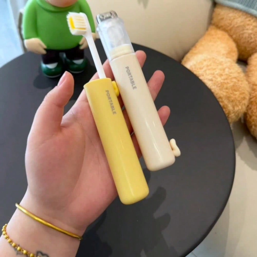 Compact Folding Toothbrush Kit Featuring a Toothpaste Holder, a Dual-Purpose Dental Accessory, a Must-Have for Business Travel