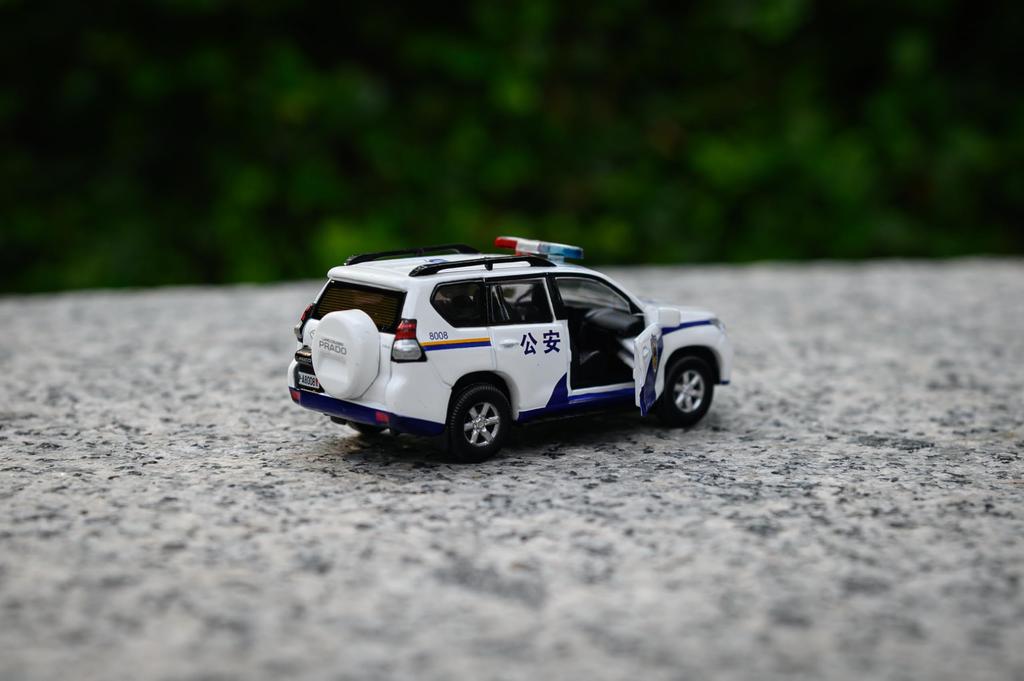 Tiny City Scale CN03 Toyota Prado Chinese Police Vehicle Diecast Model Car 1/64 (8008)