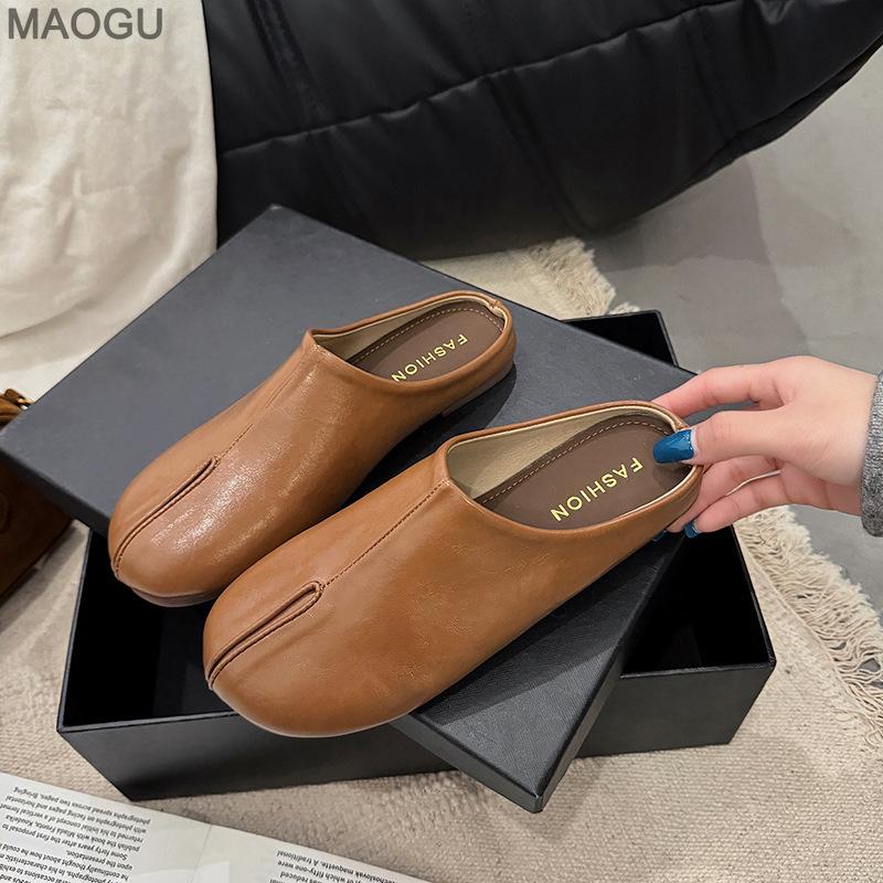 Damen Beigefarbene Slip-on Mules mit geteilter Zehenpartie Mode Koreanischer Stil Mokassins Zehenbedeckende Flache Schuhe Bequeme Freizeit-Hausschuhe Femme