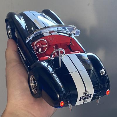 AAANW1 1:24 Ford Shelby Cobra 427 Roadster 1965 S/C Alloy Diecast Model Car Automobile Parts Sales Shop Lobby Ornaments Gift For Friend