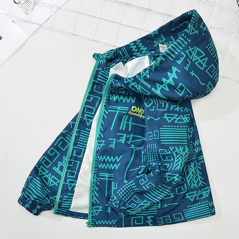 

Boys Lightweight Hooded Windbreaker: Fashionable Spring & Autumn Outerwear 2025 130 зелений