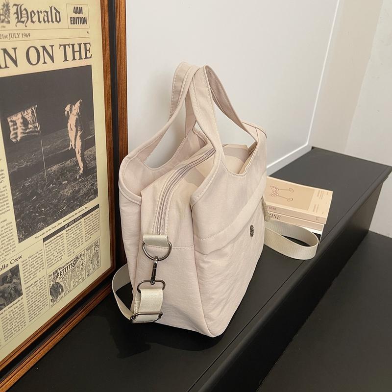 Large Capacity Handbag Shoulder Bag Women's Lightweight Crossbody Bag