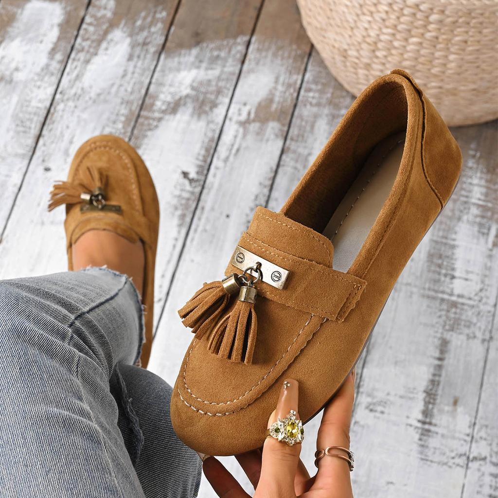 Große Größe weiche Sohle flacher Absatz runde Spitze Mode Einzelne Schuhe Frühling und Herbst neu Quaste flacher Ausschnitt genähte Tasche Damenschuhe