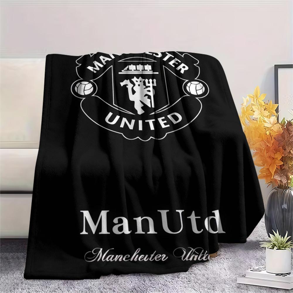Man Utd Print FlAannel Blanket, High Quality Comfortable for All Seasons, Home Decor, Warmth and Comfort