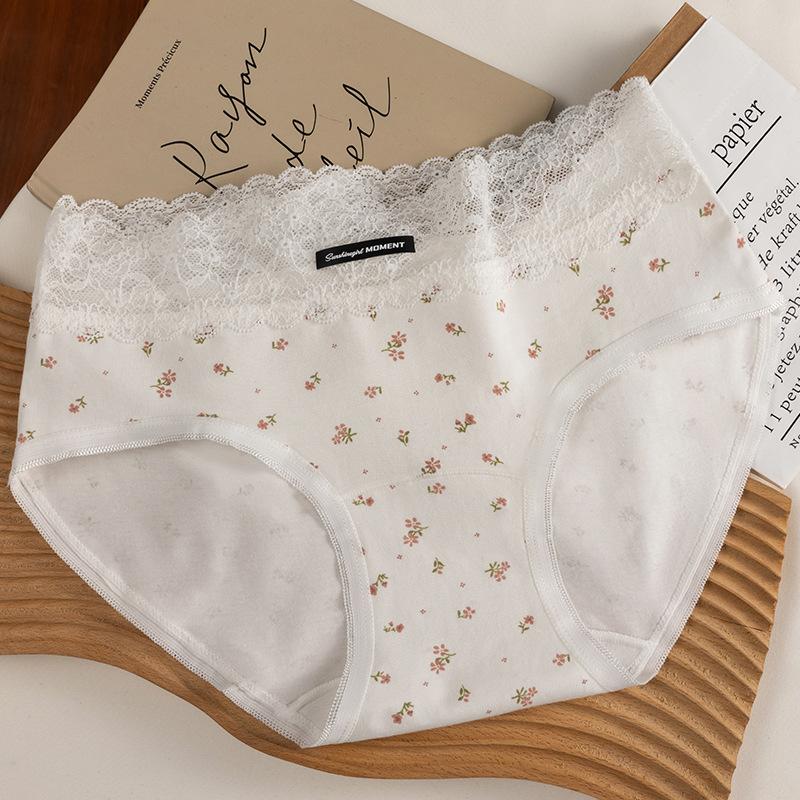 Female Spring and Autumn Sweet Floral Lace Pure Cotton 10A Antibacterial Crotch Waist Triangle Briefs