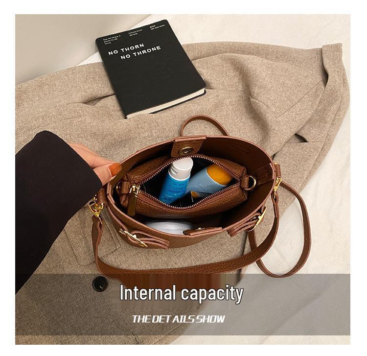 Korean Minimalist Women's High-End Bucket Bag: Versatile, Stylish Niche Design New Crossbody Fashion Accessory