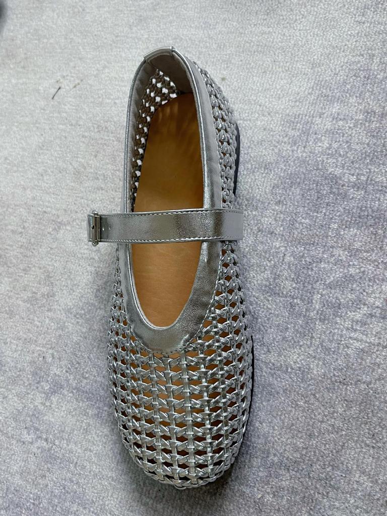 2025 European Genuine Leather Breathable Mary Jane Shoes with Openwork Design