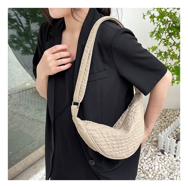 Women Solid Color Zipper Dumpling Bun Inclined Satchel Bag Leisure Large Capacity Shoulder Bags Wrinkled Adjustable Band Strap