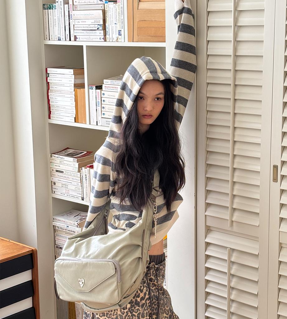 Yansisi Striped Knit Hoodie - Cream Gray