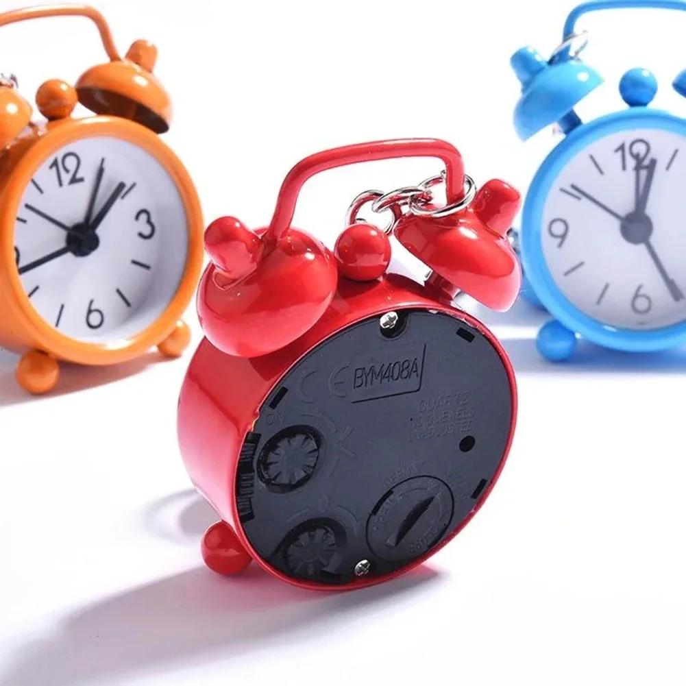 1pcs Creative Cute Mini Keychain Alarm Clock Electronic Alarm Clock Multicolor Electronic Alarm Clock Keychain Pendants Gifts